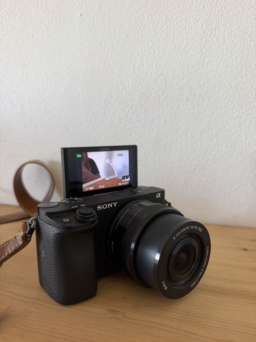 Maquiná fotográfica Sony a6400