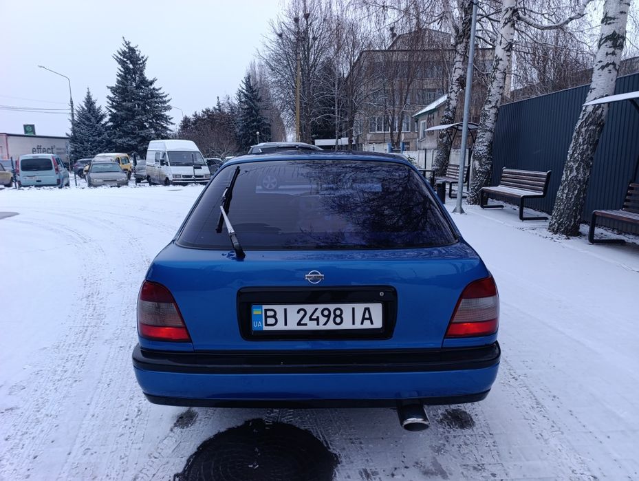 Ніссан санні n 14