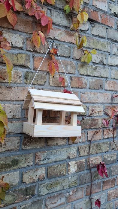 Годівничка для птахів