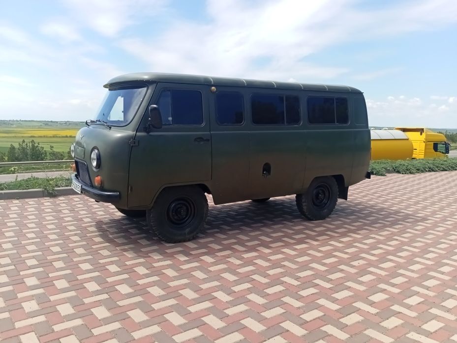 Продам УАЗ  2206 буханка