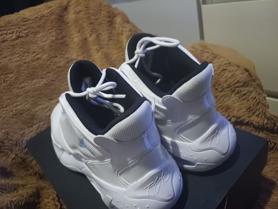 Jordan Max Aura 4 42,5 (novos)