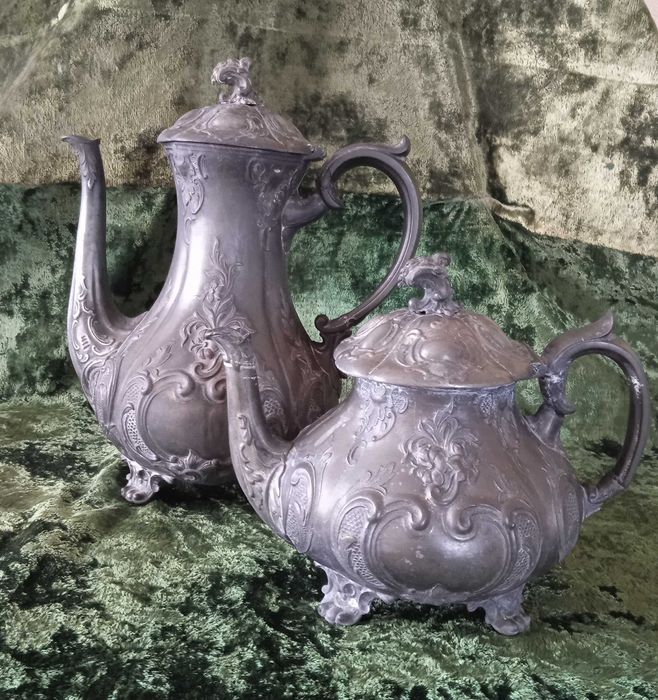 Антикварний сервіз: 2 кофейники/чайники, XIX ст., п’ютер (олов’яний сплав), Російська імперія