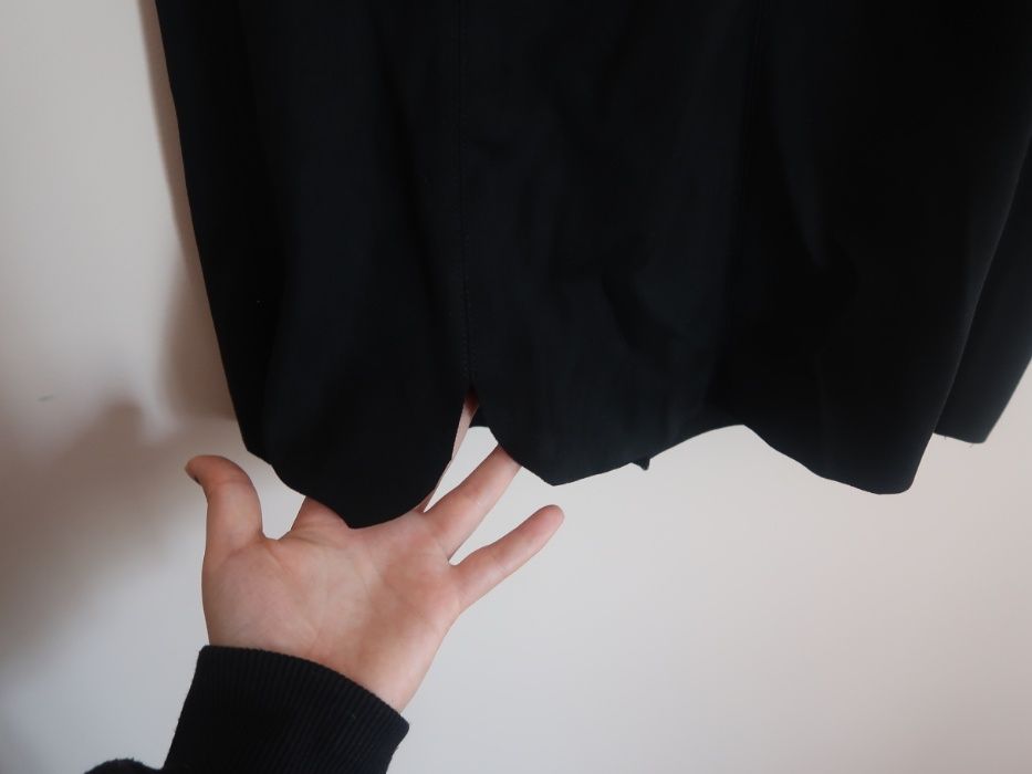 Mini-saia preta com tecido pêssego