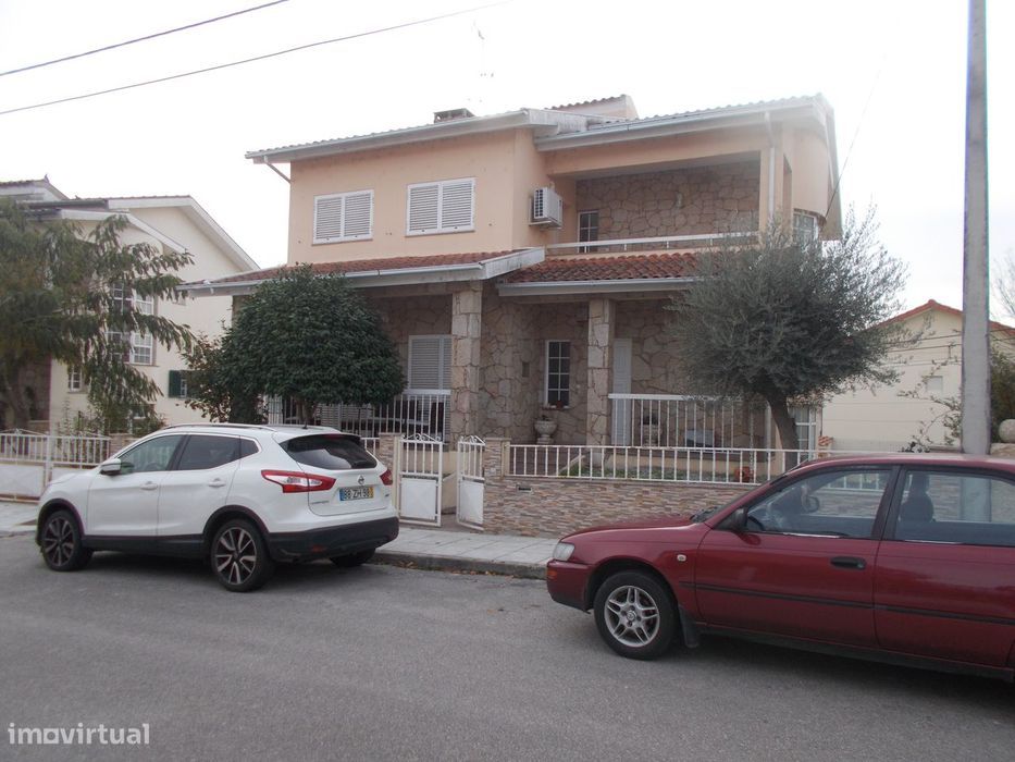 Moradia em Chaves Oportunidade de negocio