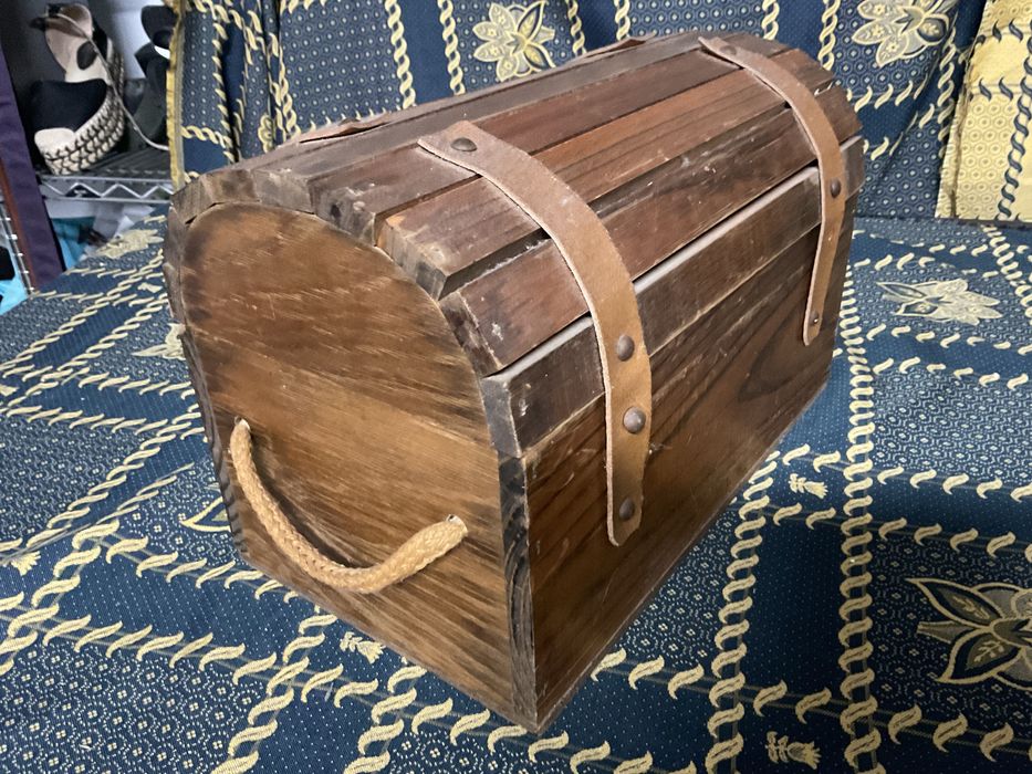 Baú pequeno de garrafas 33x19x21 cm Anúncios abaixo