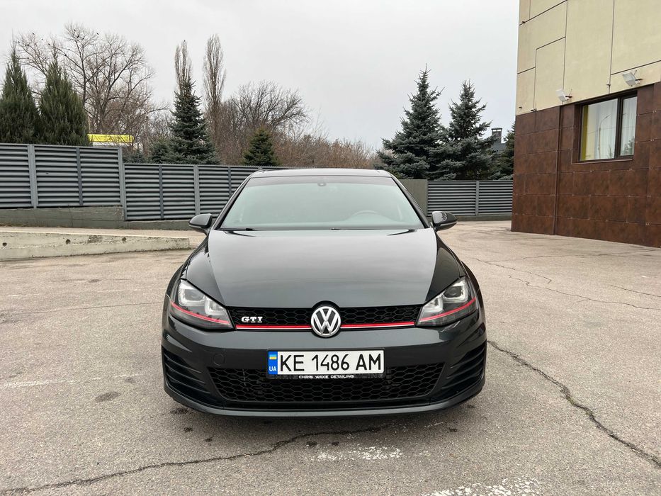 Volkswagen Golf 7 GTI