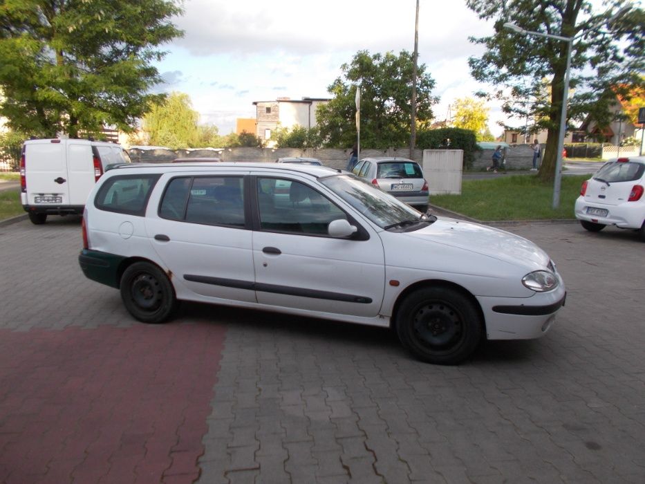 Renault Megane na cześći Kombi Lift Diesel na czesci