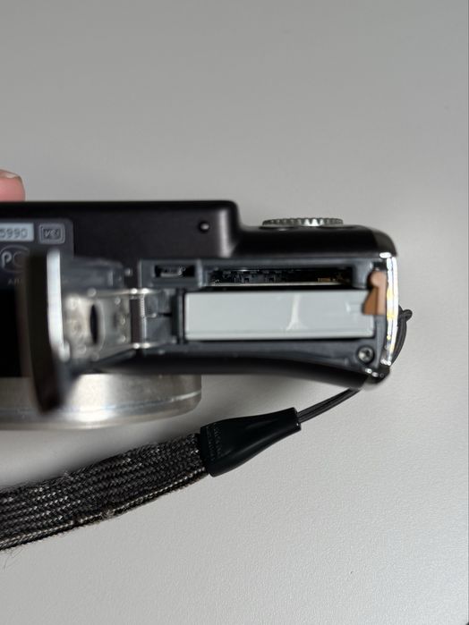 Фотоапарат камера Canon PowerShot SX200 IS black чорний