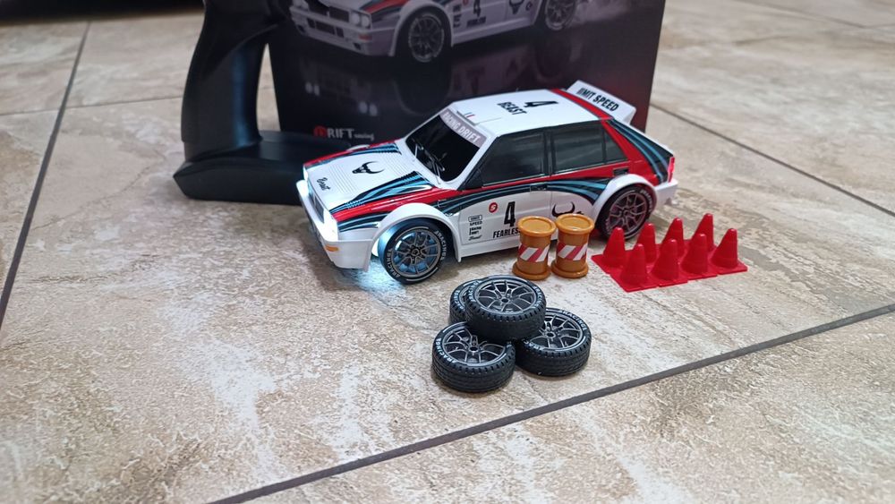 Машинка дрифт на пульте управления BMW