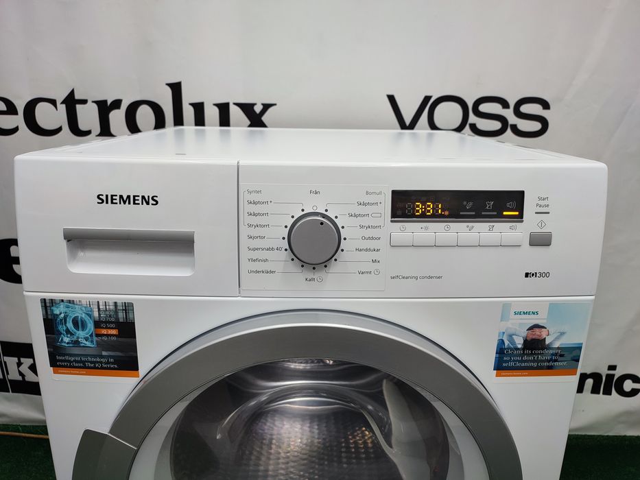 Сушильна машина з тепловим насосом Siemens IQ300