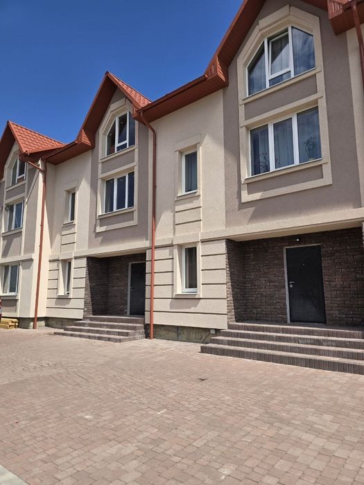 Продаж таунхаусу в передмісті,  початок с.Великий Кучурів