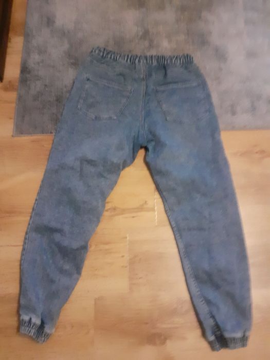 Dżinsy Reserved joggery tanio