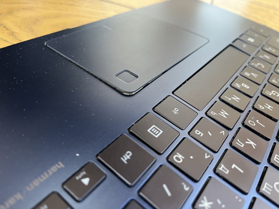 Asus Zenbook 14 UX430UAR