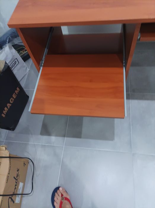 Secretaria  como nova