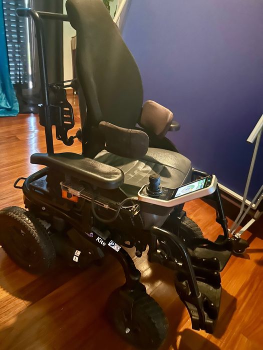 Cadeira de rodas elétrica