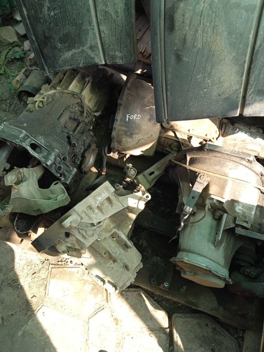 Коробка передач Пежо 206  форд ескорт сиера омега а вольво 740 гольф 1