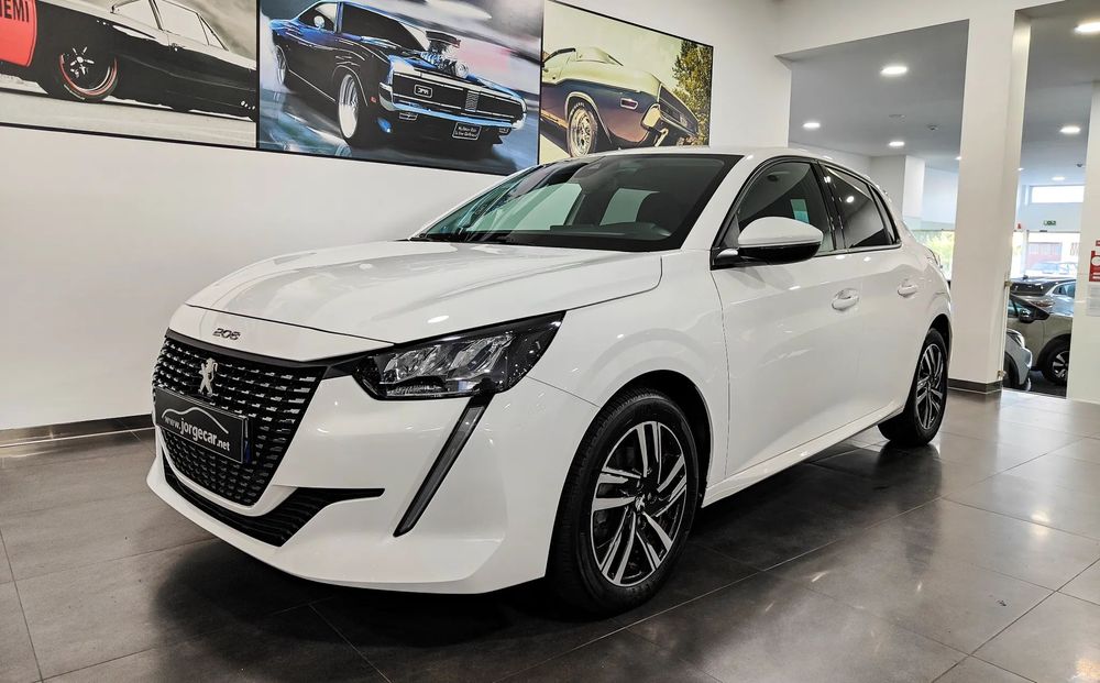Peugeot 208 1.2 PureTech Allure EAT8