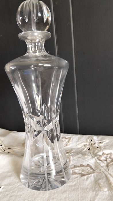 Garrafa de cristal com tampa