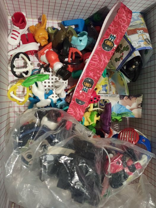 Bonecos dos ovos Kinder