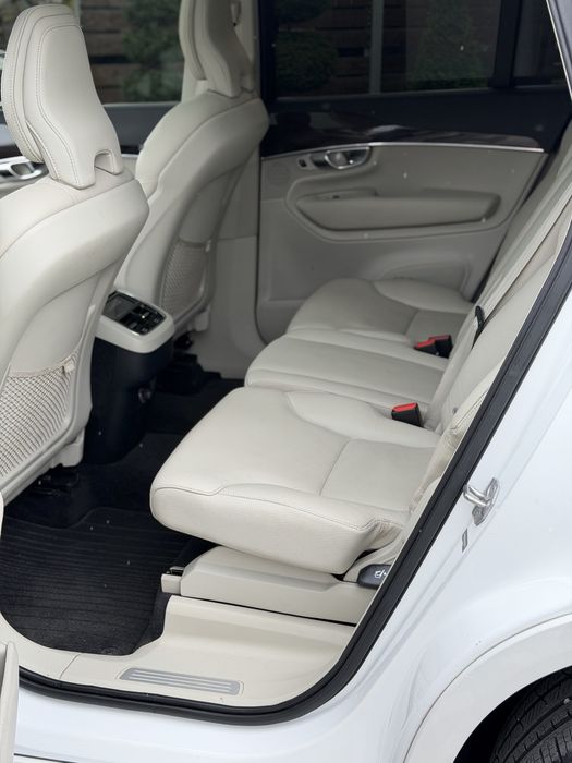 Продаж Volvo xc 90 2018року