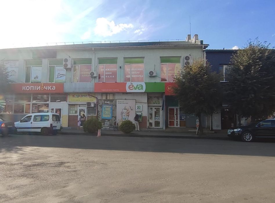 Продаж нежитлового приміщення 408,5 м² — Рожище, вул. Незалежності, 4