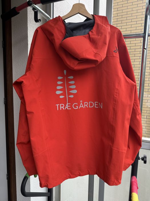 RevolutionRace Aphex Pro RECCO Hooded Shell Jacket Red Mens L