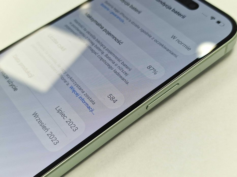 Iphone 15 128GB/ Green/ Zielony/ Bateria 87%/ Grade B+ + ładowarka
