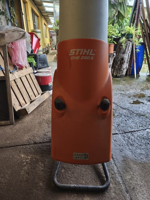 Triturador ramos árvores Stihl
