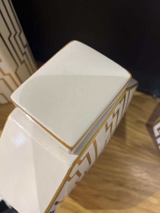 Pote Poligono Branco e Dourado