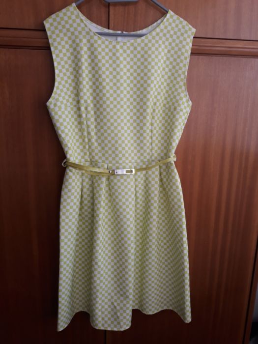 Sukienka w kratkę