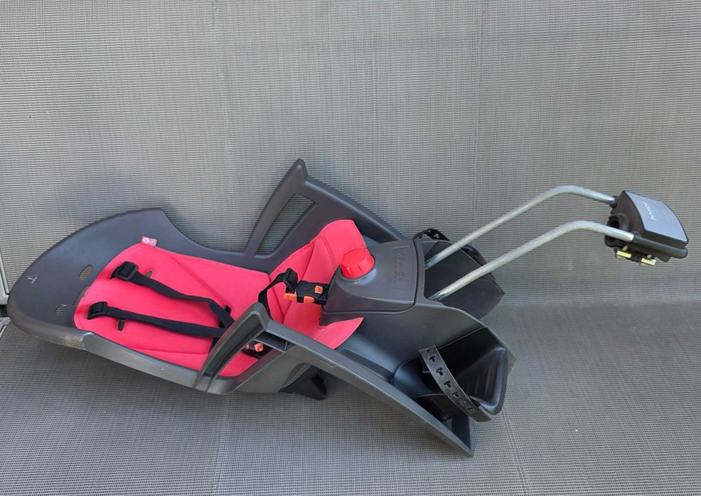 Fotelik rowerowy tylny Hamax Siesta uchylany na ramę pod siodełko