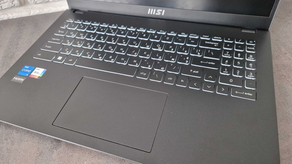 Ноутбук MSI Modern 15 B12M / i5-1235U/16/512