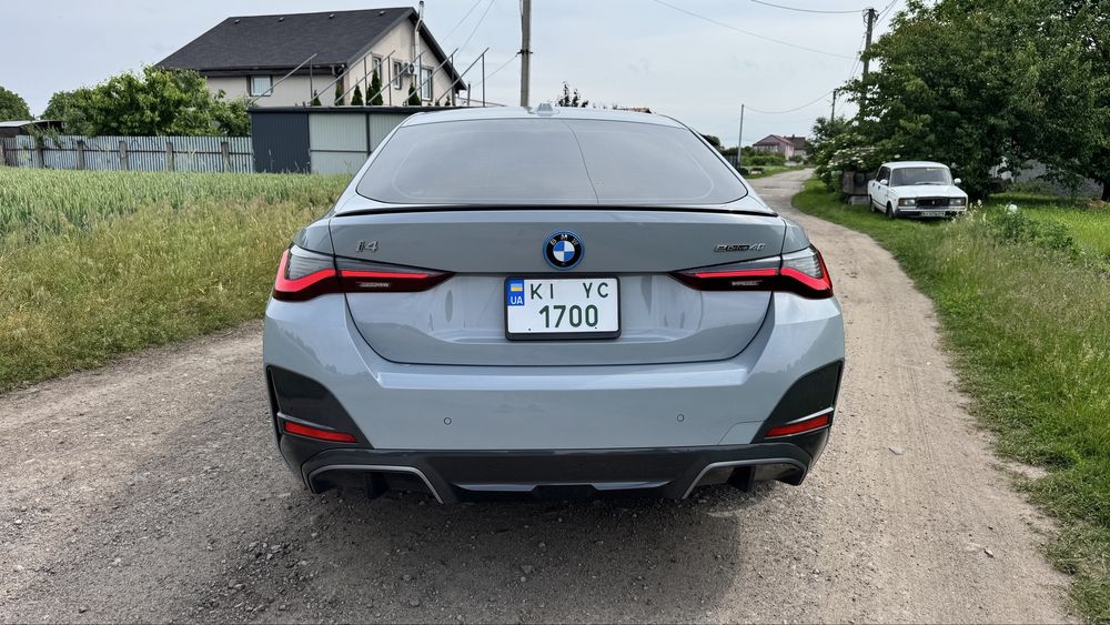 продам bmw i4 edrive40