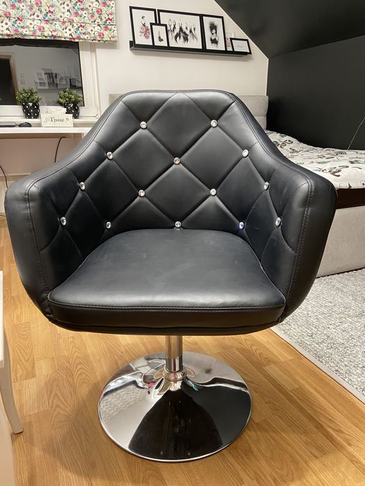 Fotel obrotowy glamure