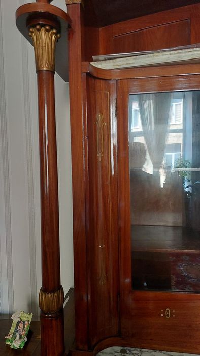 Продам автентичний сервант