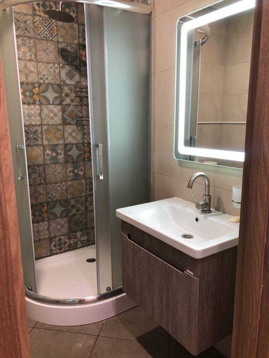 Продаж Євро-2к.квартира(46м2). Кам`янська 125. м.Вирлиця-3хв.