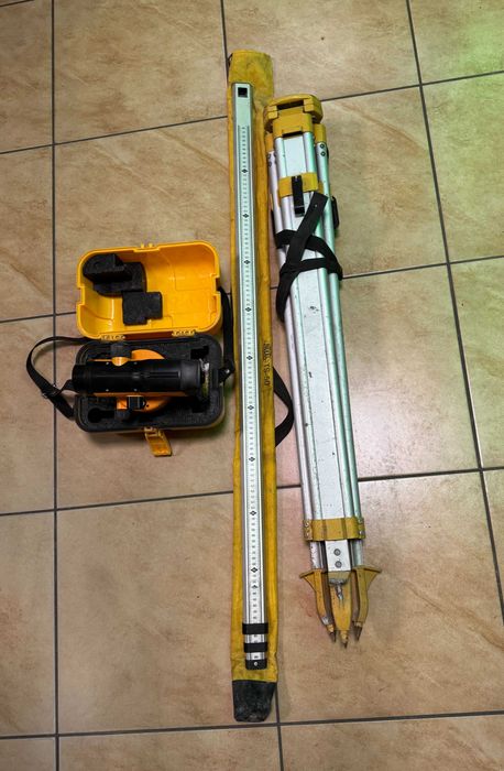 Niwelator NIVEL SYSTEM N24X + Statyw + Łata