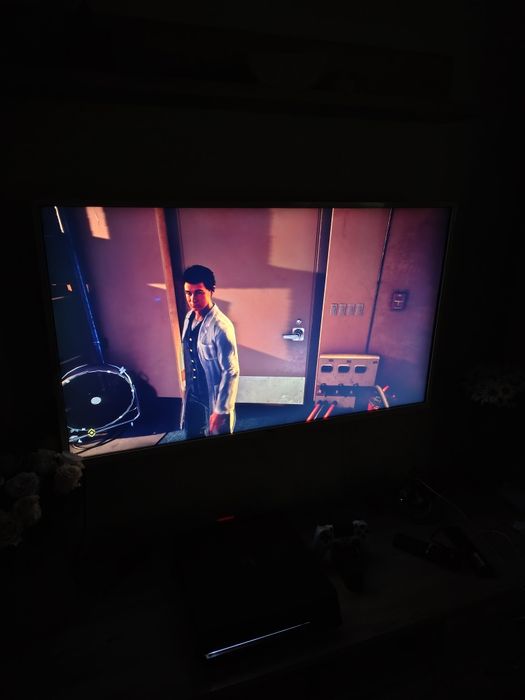 Playstation 4 pro 1tb б/у два геймпада