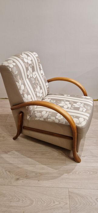 Fotel w kwiatowy wzór