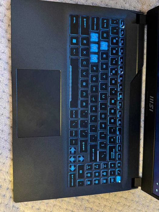 Laptop gamingowy MSI Cyborg 15 A12VE