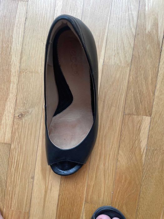 Buty Ecco, skóra 36, obcas > 8 cm, wygodne i miękkie; b, stabilny obcas, stan bdb