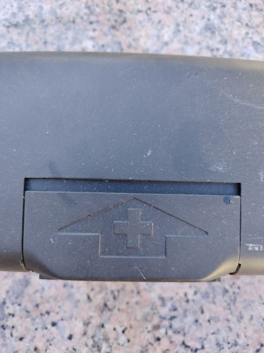 Caixa Primeiros socorros BMW