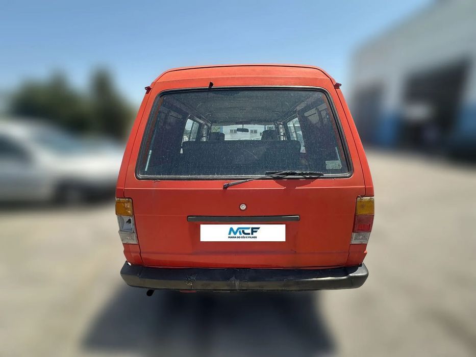 Nissan Vanette 2.0D de 1990 de para peças