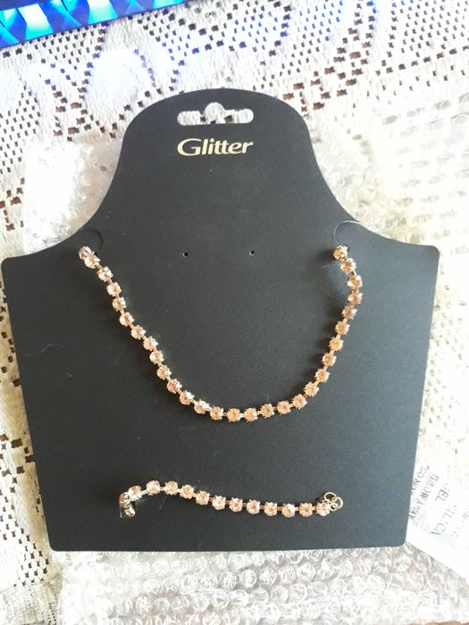 Zestaw pozłacany biżuterii