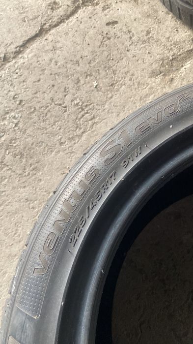 225.45.17 Hankook 2шт літо гума резина шини з Європи бв бу 45