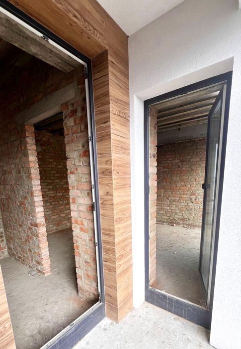 Продається котедж на Щасливому