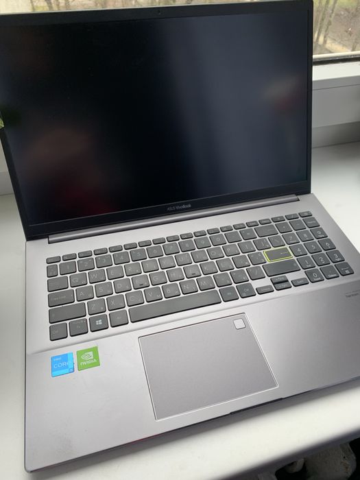 Asus vivobook s15 s533e i5-1135G7 @ 2.40GHz