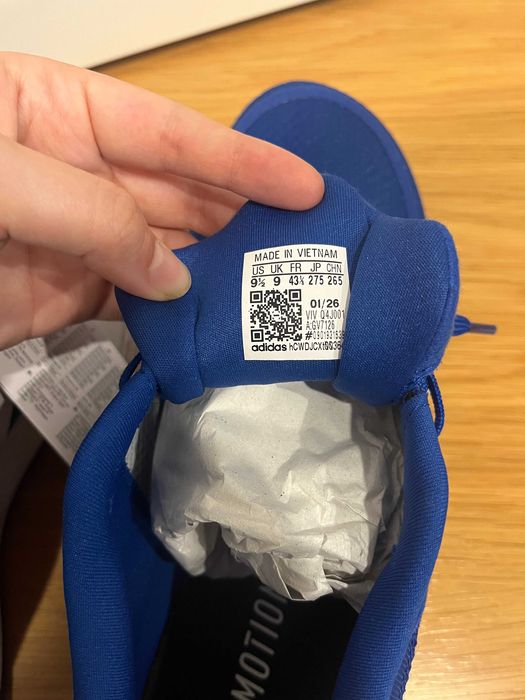 Vendo sapatilhas Adidas Duramo SL Azuis tamanho 43 e 1/3 nunca usadas