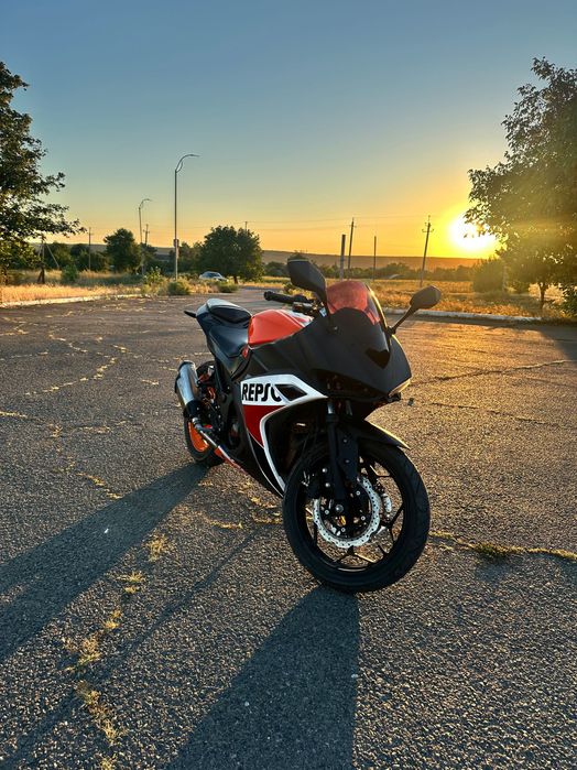 Мотоцикл ml250cbr