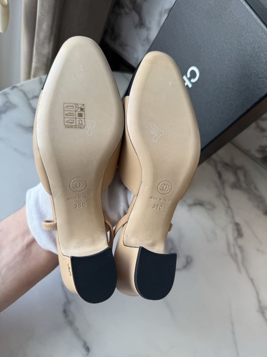Czółenka Chanel Slingback leather